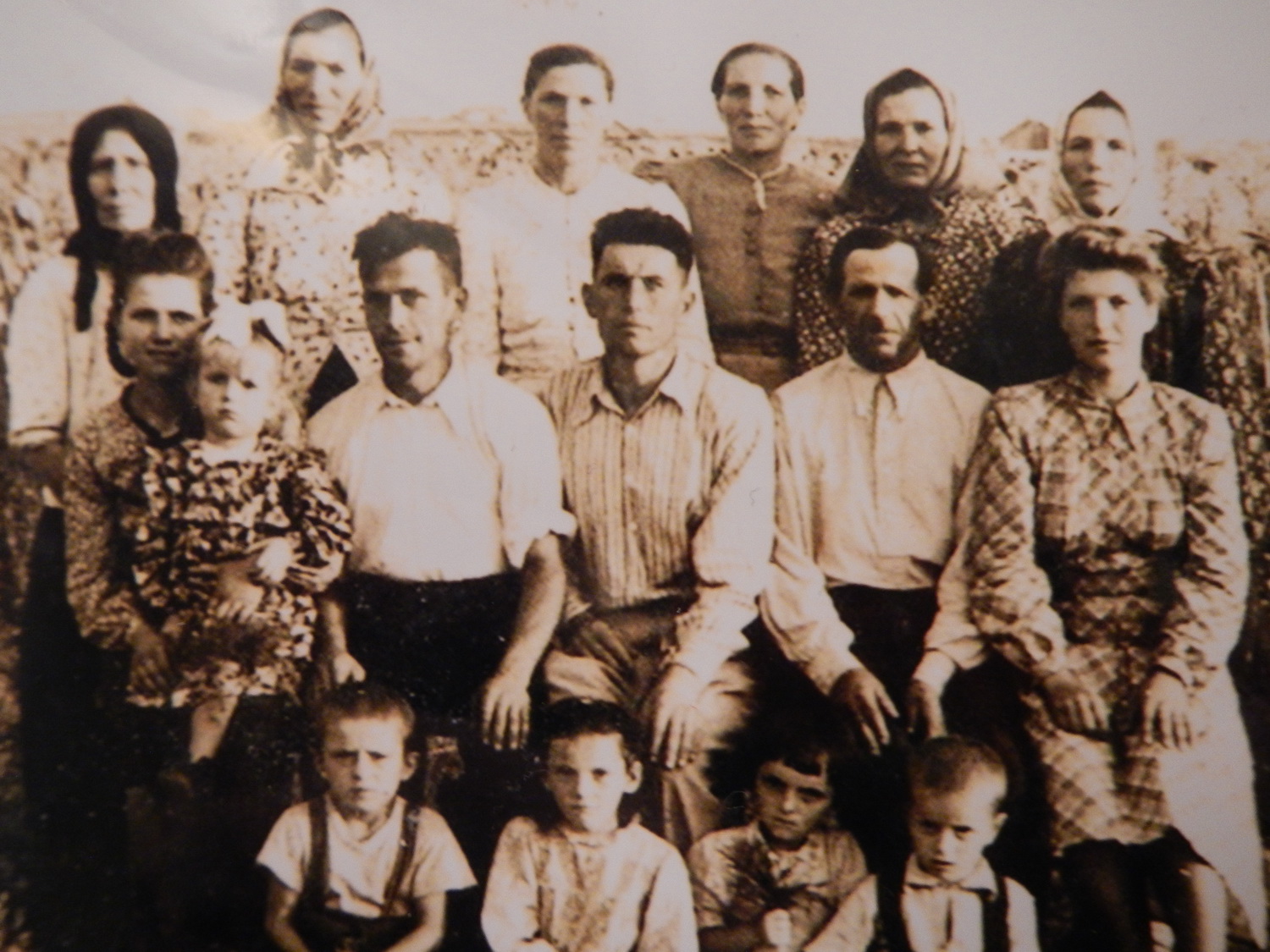 Фотография из семейного альбома участницы психотерапевтической группы (копия, А. Старовойтов, 2013)