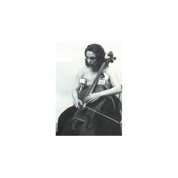Нам Чжун Пайк, TV Bra for Living Sculpture, 1969