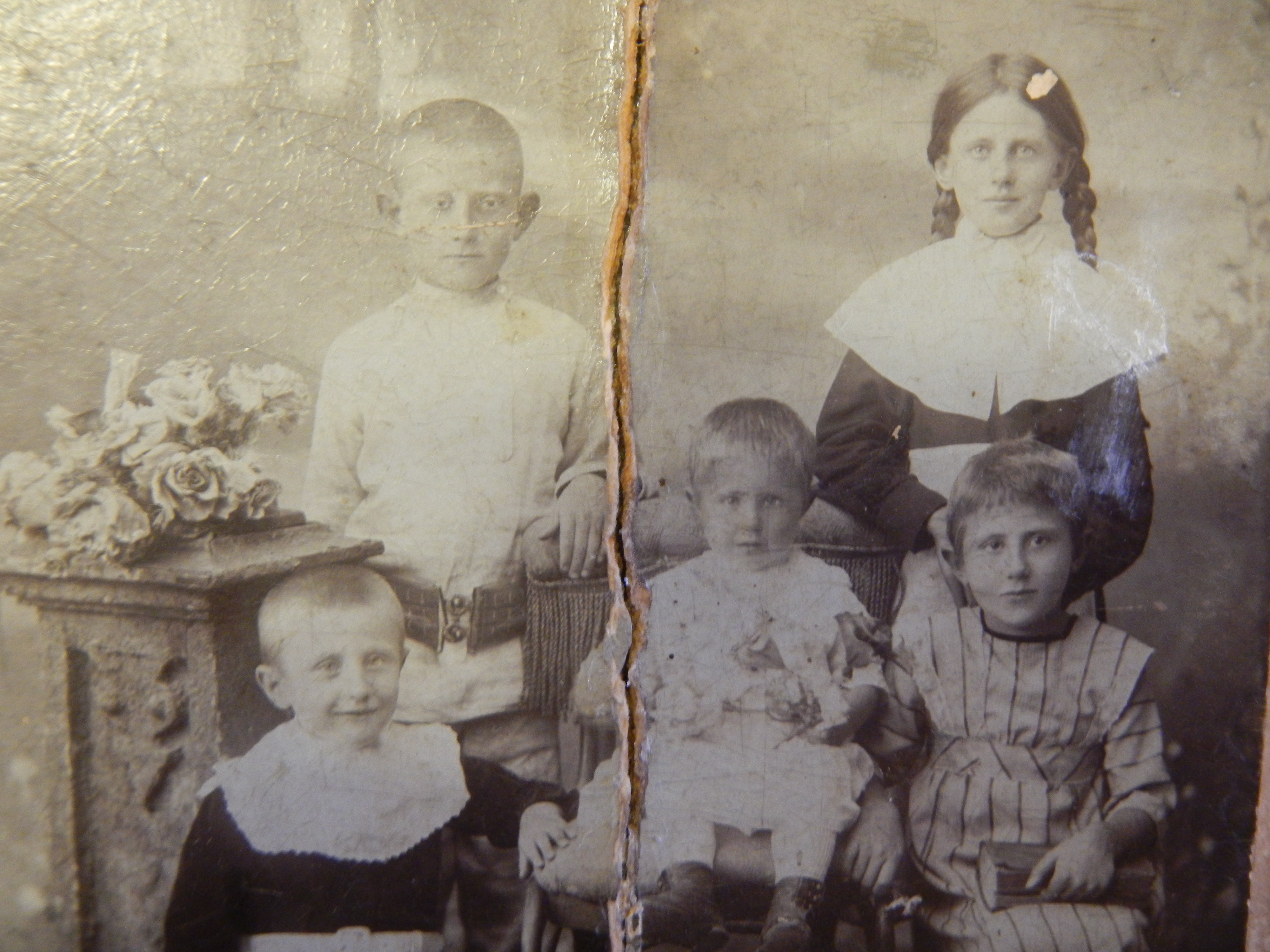Фотография из семейного альбома участницы психотерапевтической группы (копия, А. Старовойтов, 2014)
