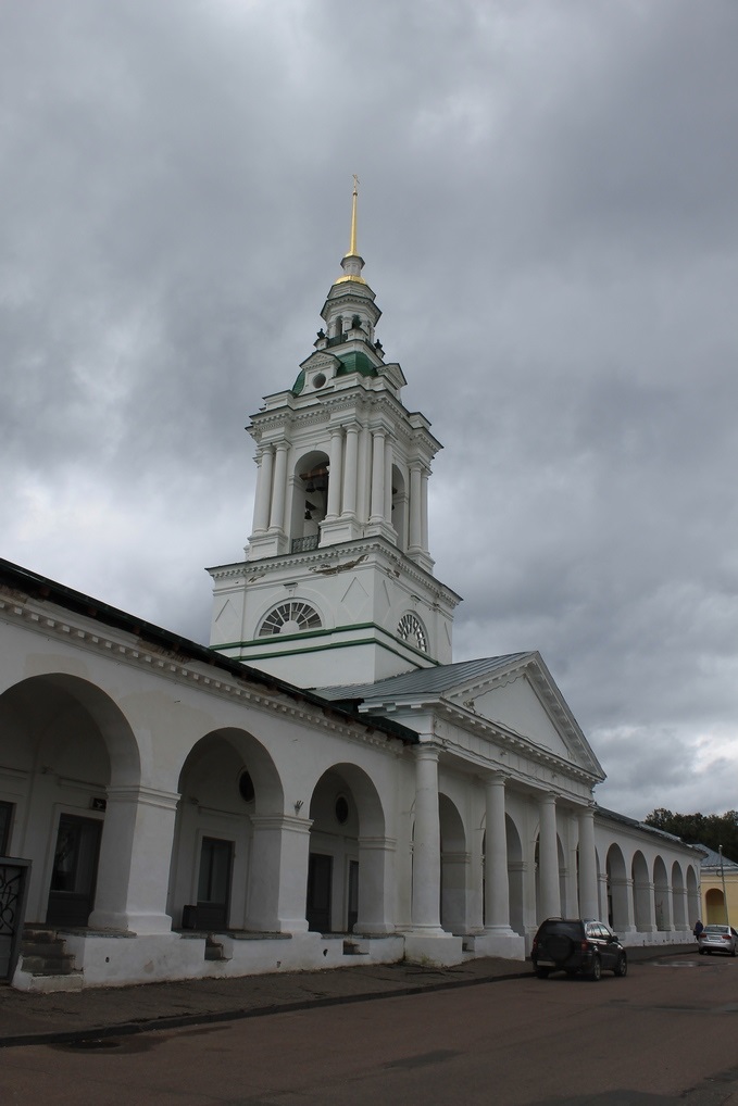 Колокольня церкви Спаса в Рядах