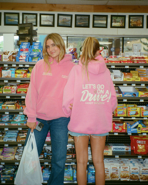Dandy Hoodie: A Modern Streetwear Staple Worth Wearing