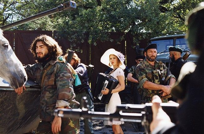 дом дураков 2002. брайан адамс дом дураков. дом дураков фильм 2002. дом дураков 2002. дом дурака.