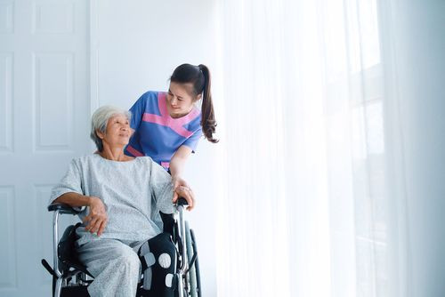 What Are the Best Elder Care Maid Services
