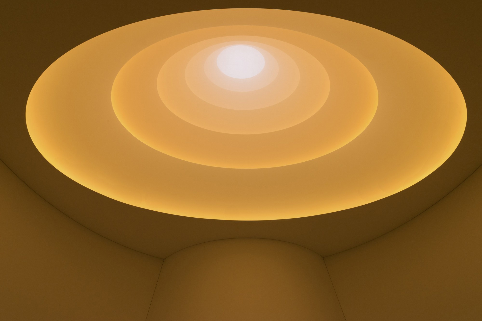 James Turrell “Aten Reign”