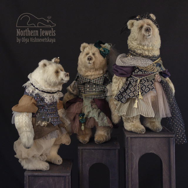 Textile jewels crafted by artist Olga Vishnevetskaya