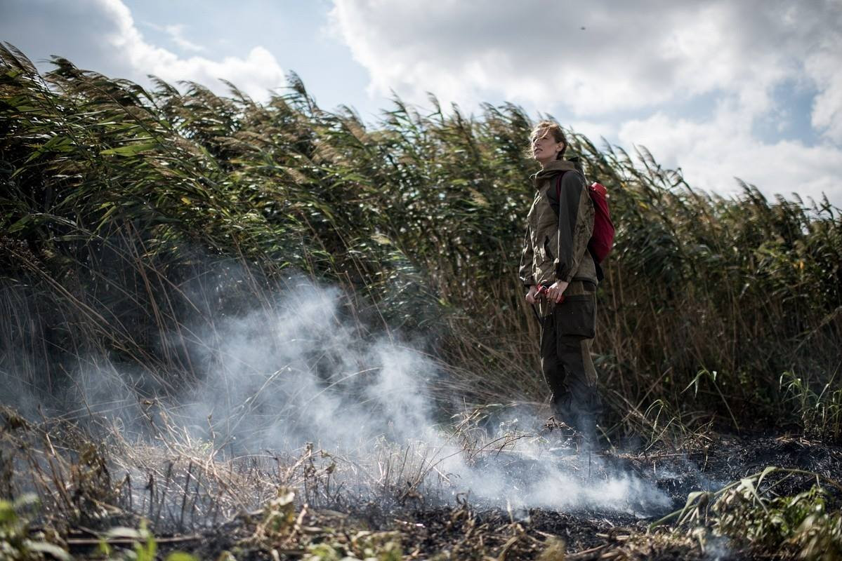 Фото: Алина Десятниченко, из&nbsp;серии «На&nbsp;одной стороне огня». В&nbsp;2017&nbsp;году Алина была участницей первого сезона арт-резиденции «Дома Метенкова» и&nbsp;в&nbsp;мастерской проектной фотографии расскажет в&nbsp;том числе и&nbsp;об&nbsp;этом своем опыте.