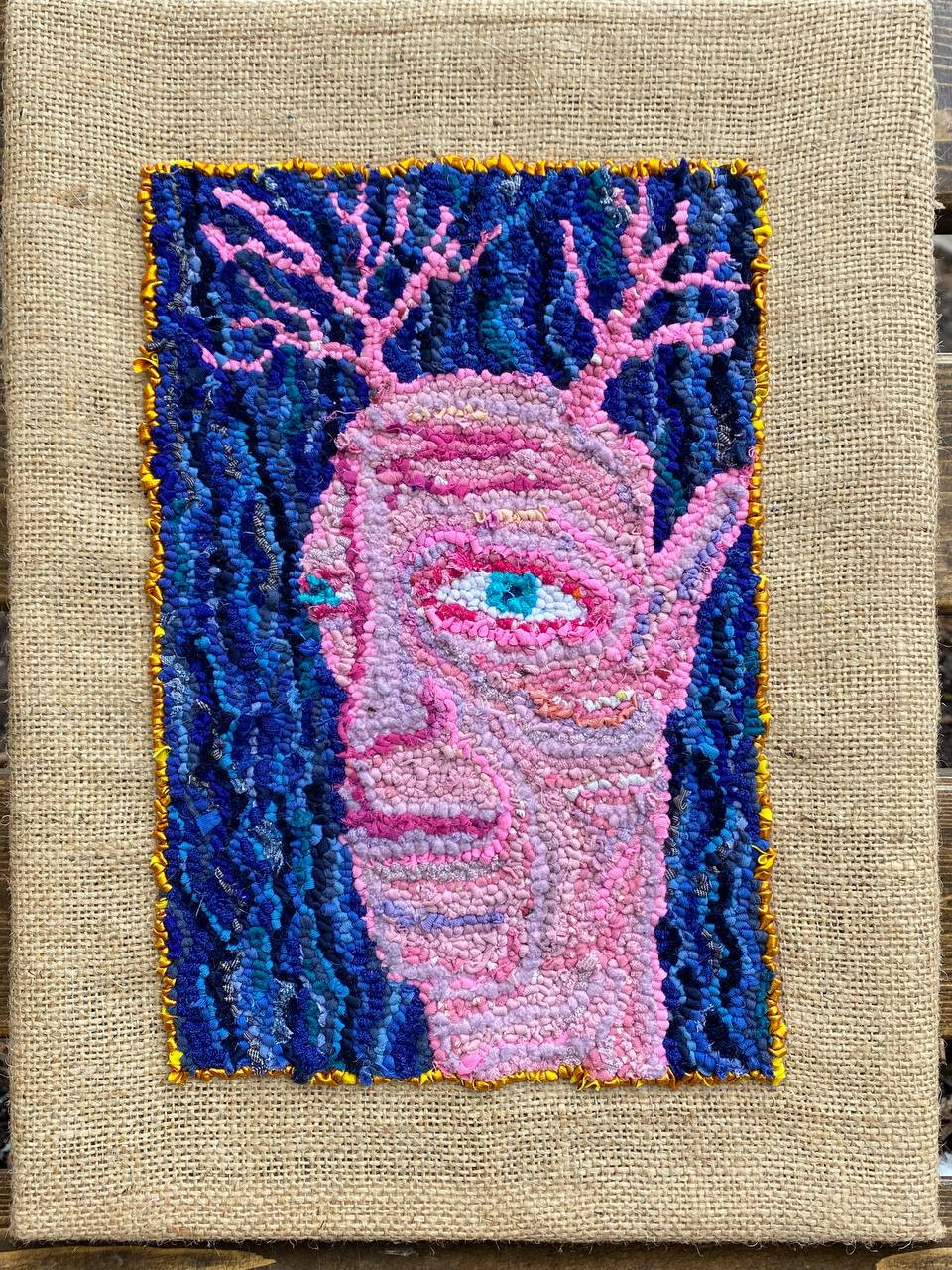Rina-Green Noodle, The King Under the Mountain, series “Unbearably Pink, ” rug hooking, burlap, textile, 29 × 20 cm, 2025
