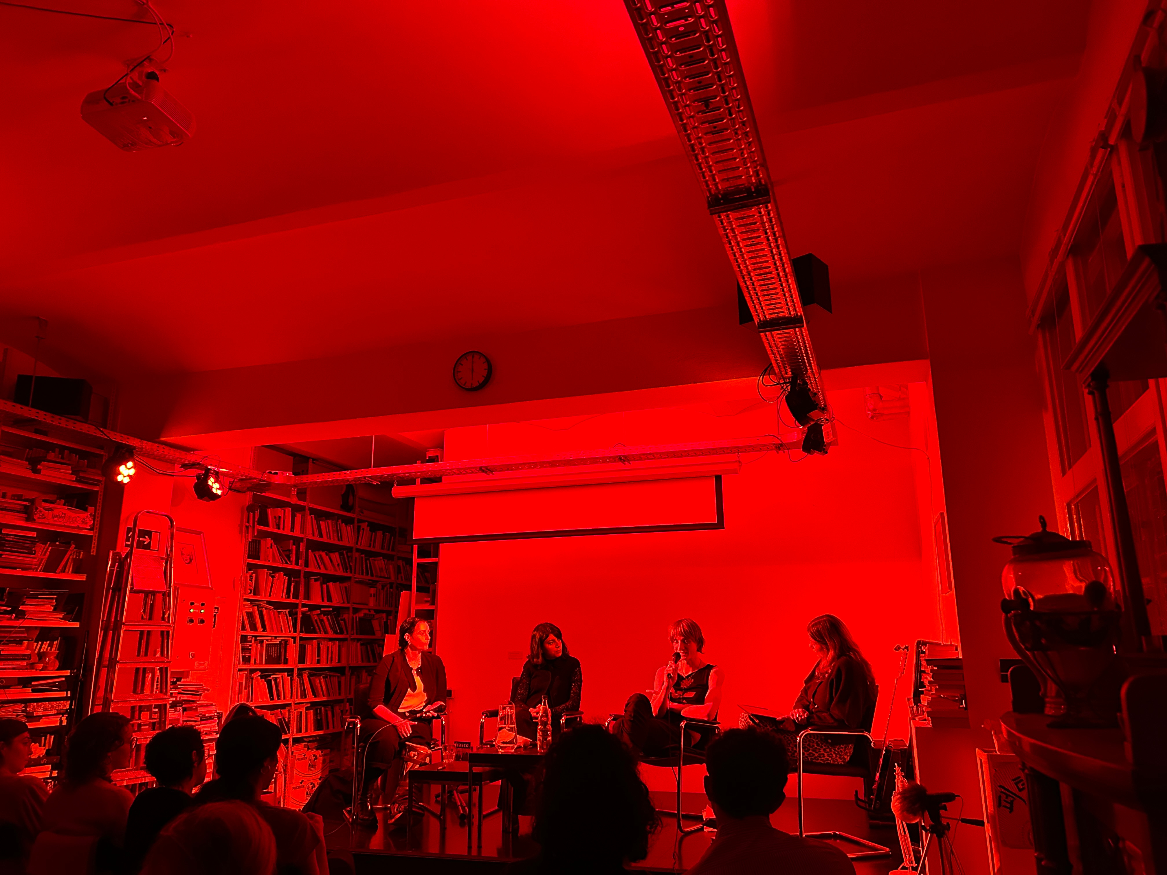 Pictured: Conversation with Maxi Wallenhorst | Melanie Jame Wolf | Yasmin Zaher  as part of speculative feminisms | #4 Writing (the Weird), Performing (Transgression), Resisting (Identity)  diffrakt | centre for theoretical periphery, Berlin