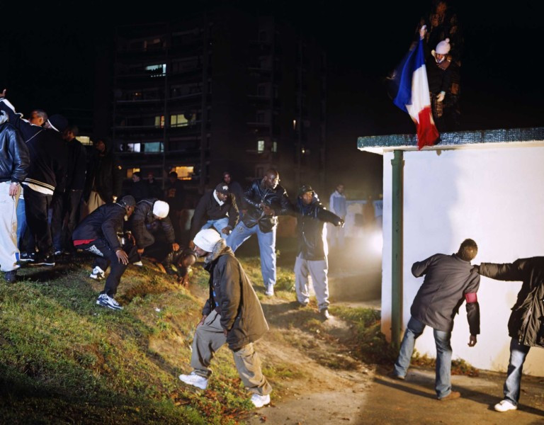 Мохамед Буруисса (Mohamed Bourouissa), «Республика», из серии «Периферия», 2006