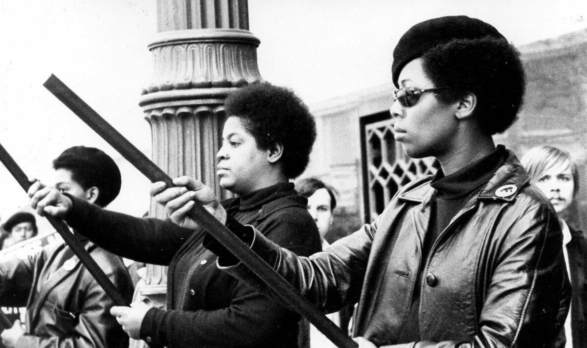 Женщины из&nbsp;отделения «Черных пантер» в&nbsp;Детройте (1969).