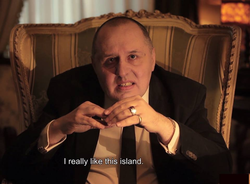 А. Эдигер в&nbsp;фильме&nbsp;В. Переверзева «Пятёрка Синей бороды. Острова смерти»