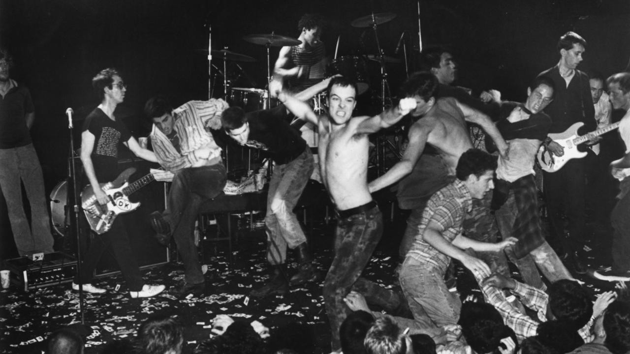 Концерт Dead Kennedys