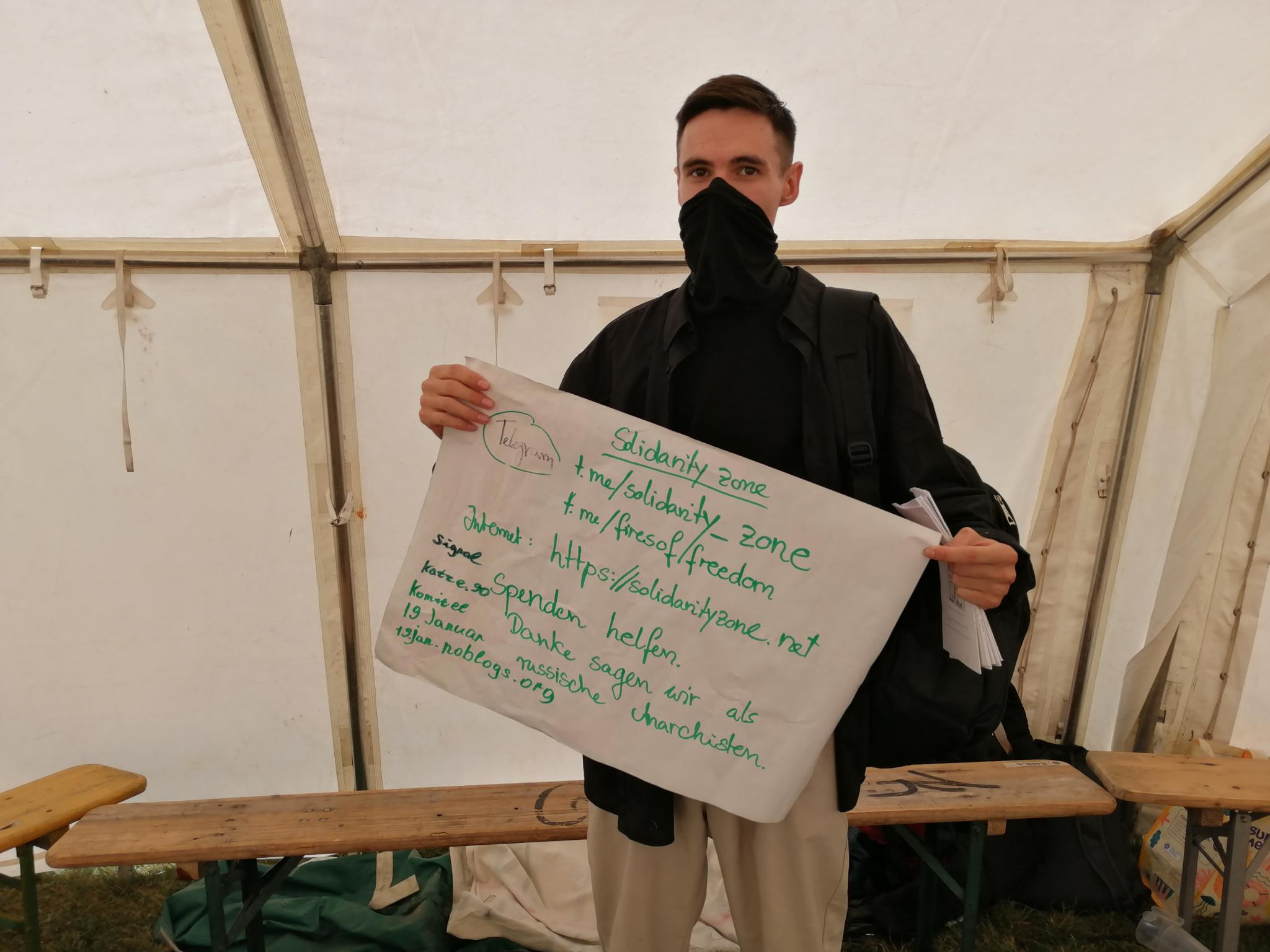 Памятная фотография с одного из моих мероприятий, на котором выступал российский дезертир