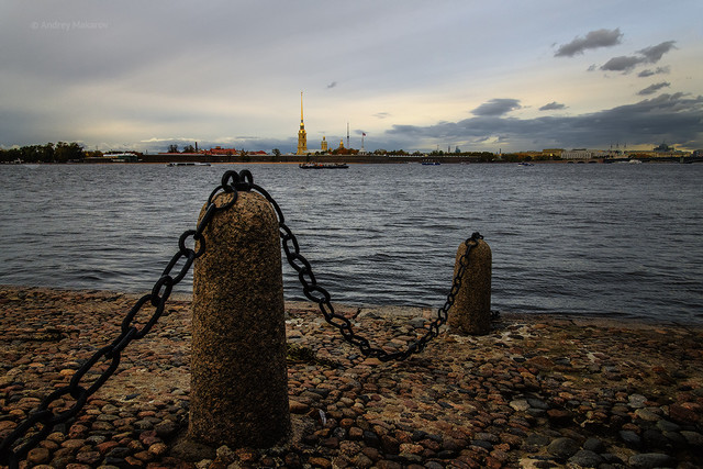 Петербург: зеркало контролируемой реальности