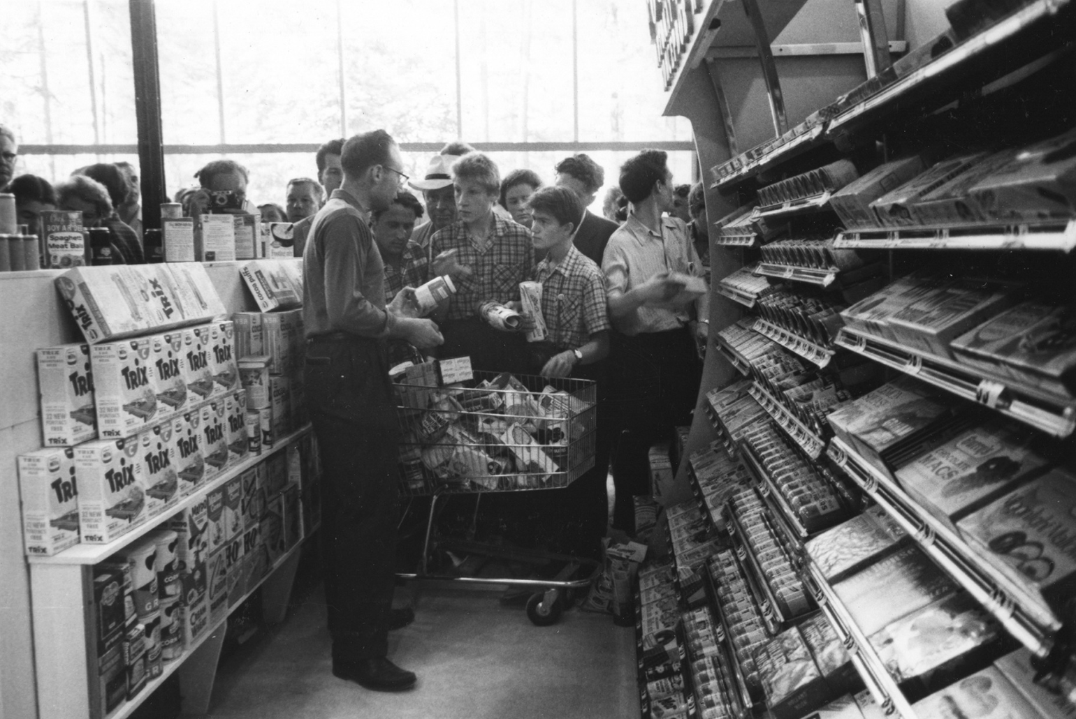 Soviet observers are being shown what a supermarket looks like. Getty Images
