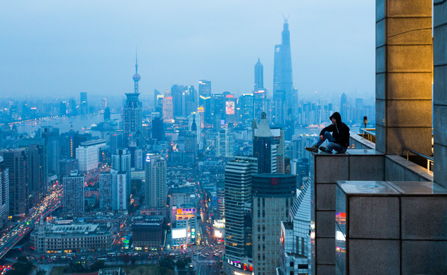 «НА ВЫСОТЕ». Фотографии от 
покорителей самых высоких зданий мира
