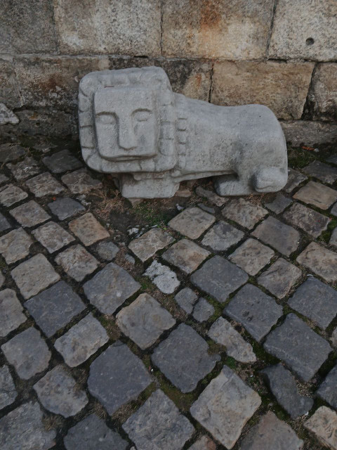 Світло мигдалю