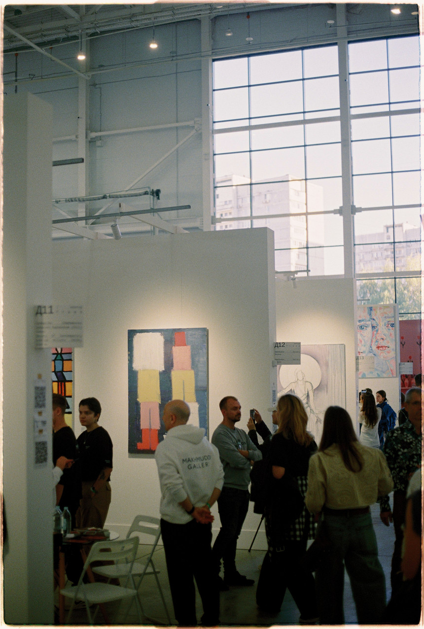 Стенд Makhmudov Gallery на Cosmoscow