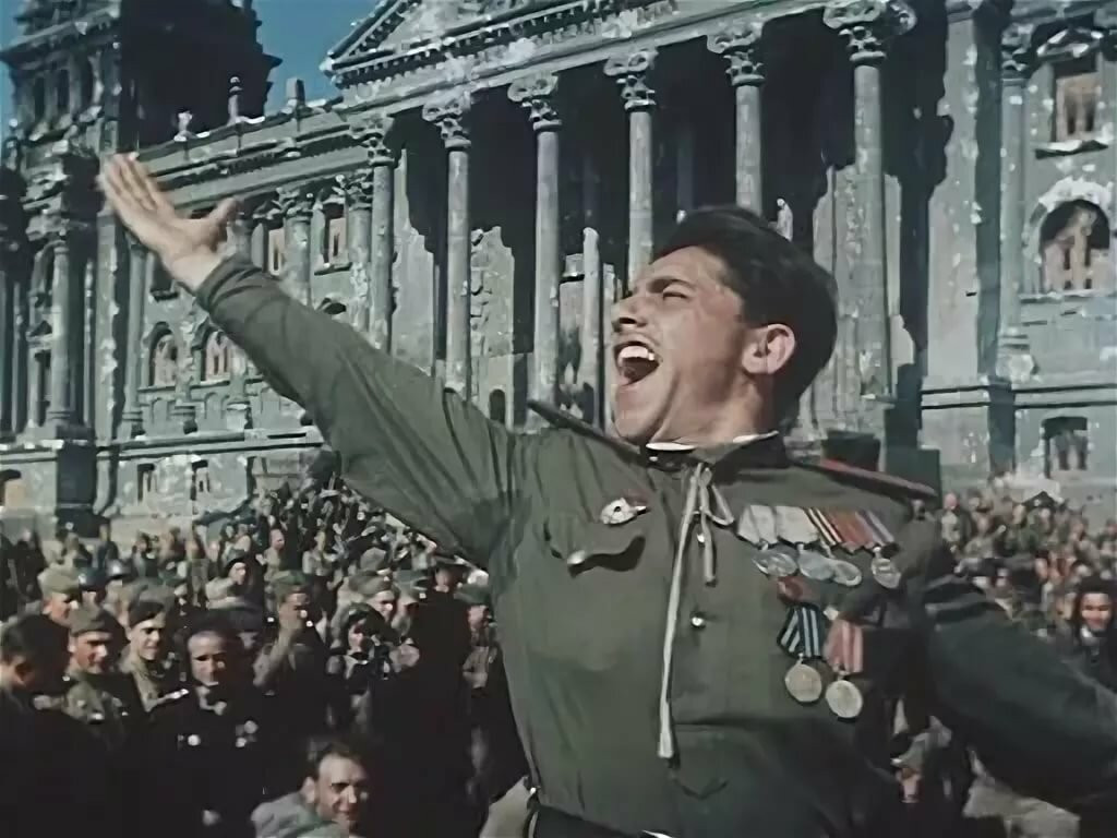 Кадр из&nbsp;фильма «Падение Берлина» (1950)