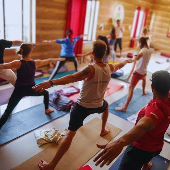 200 Hour Yoga Teacher Training in Rishikesh: A Complete Guide for Aspiring Yoga Teachers