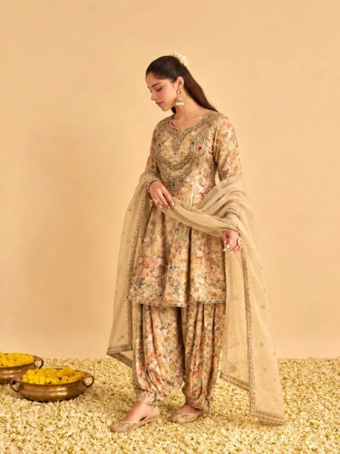 How to Choose a Patiala Suit for Comfort, Colour and Style