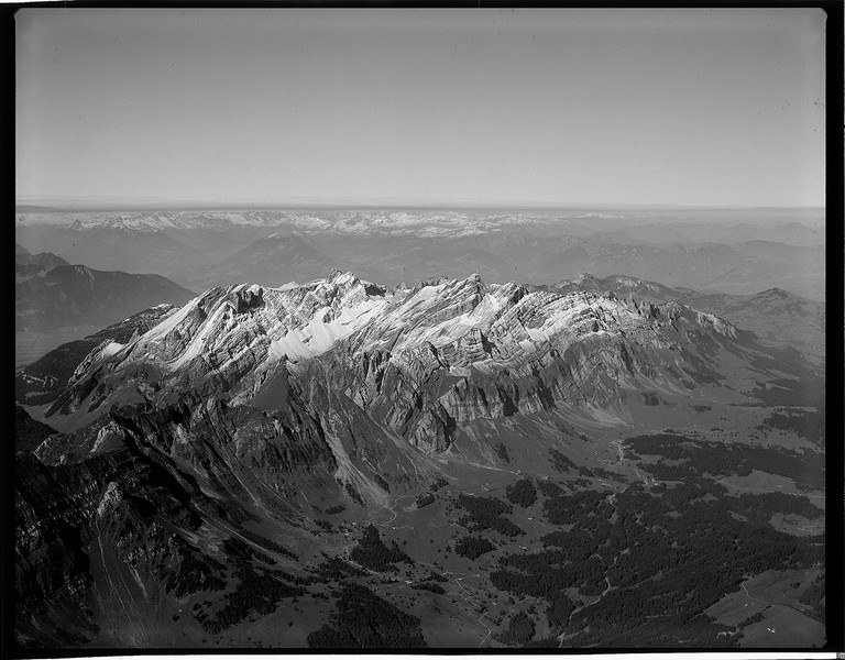 The Alpstein and Säntis seen from north (из&nbsp;книги Switzerland)