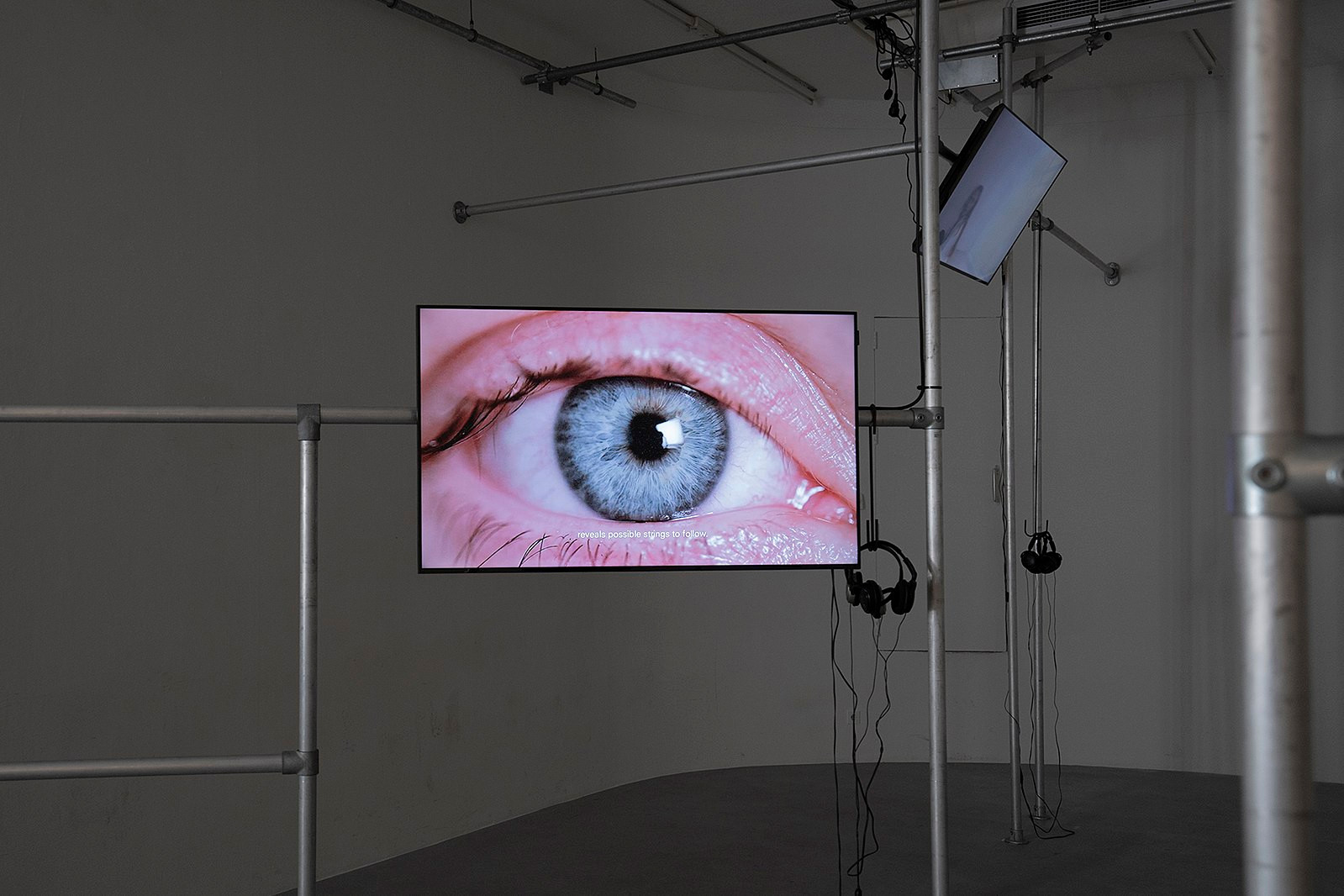 fig.4: Film Air Kiss. Five-channel video installation on festival Ipakt, Utrecht, Netherlands. 2018