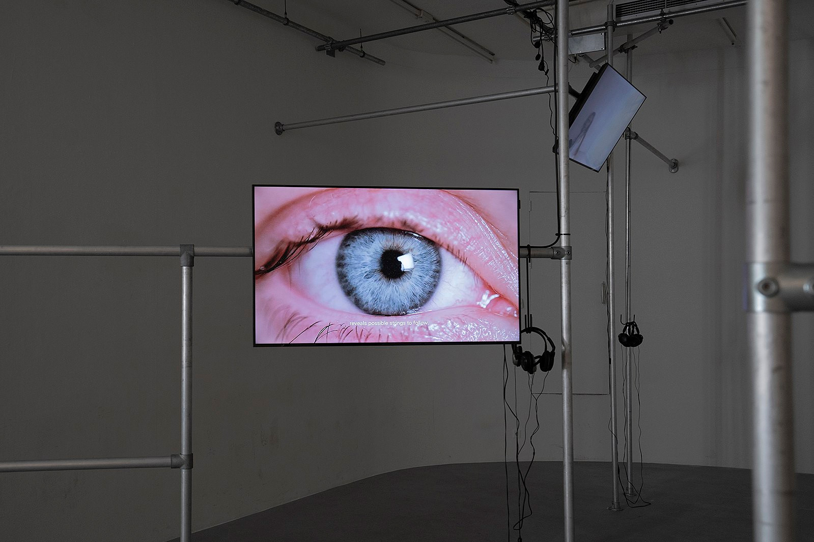 fig.4: Film Air Kiss. Five-channel video installation on festival Ipakt, Utrecht, Netherlands. 2018
