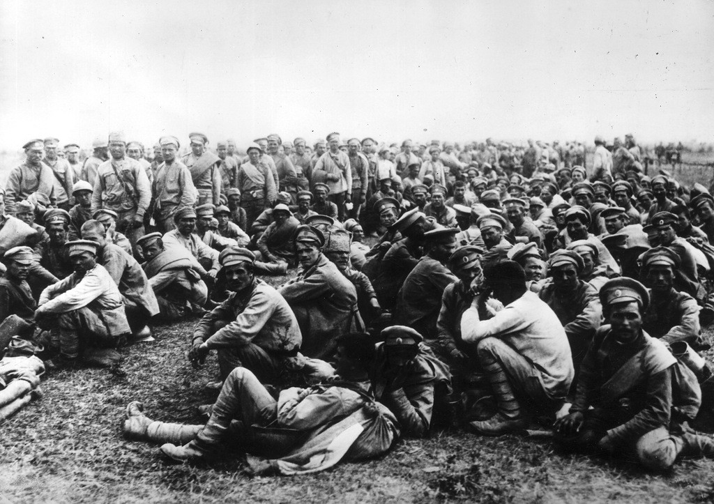 Плененные русские солдаты после битвы при&nbsp;Танненберге в&nbsp;Восточной Пруссии.
