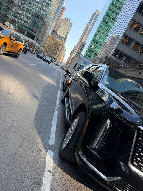 Luxury strech Limo Service Manhattan | Party Bus & Car Service