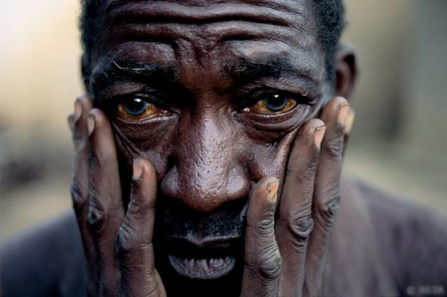 Портрет беженца хуту, Руанда, Кибуе |1996 Реза Дегати