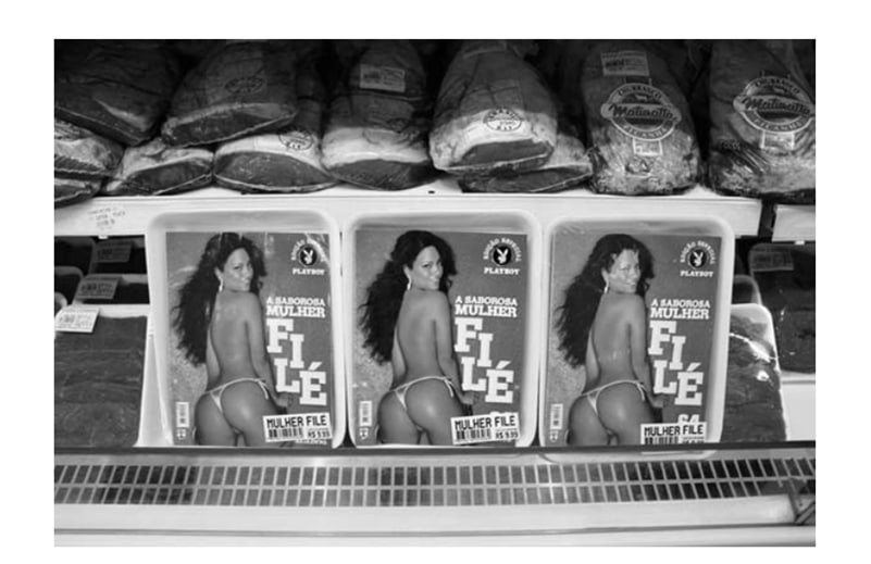 Рекламная кампания номера Playboy в&nbsp;Бразилии. Иллюстрация из&nbsp;«Половой политики мяса» Кэрол Дж. Адамс
