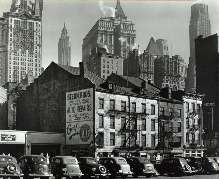 Berenice Abbott, West Street, Manhattan, 1936 © Berenice Abbott / Commerce Graphics Ltd. Inc.