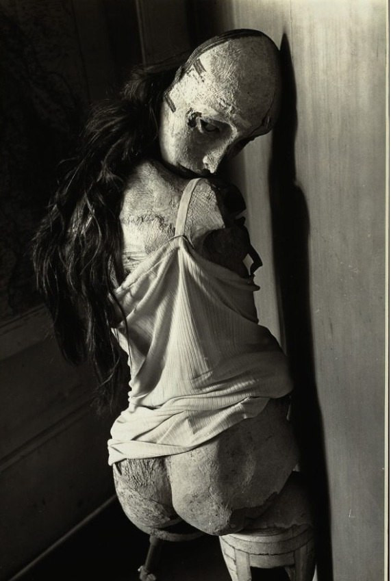 “Die Puppe”, 1934 Hans Bellmer. 