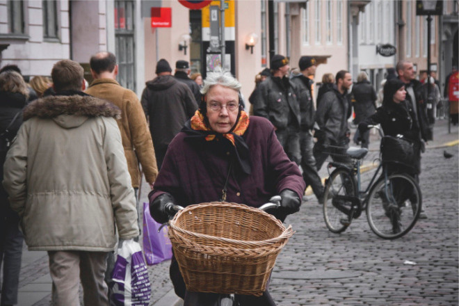 У&nbsp;велосипедного транспорта нет возрастных ограничений. Копенгаген, Дания. Фотография Франца-Мишеля Мельбина @Franz-Michael S. Mellbin