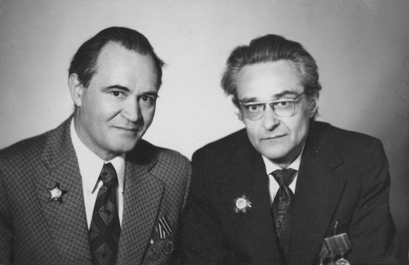 Побиск Кузнецов (слева)&nbsp;— советский учёный, специалист по&nbsp;системам целевого управления и&nbsp;планирования. Эвальд Ильенков (справа)