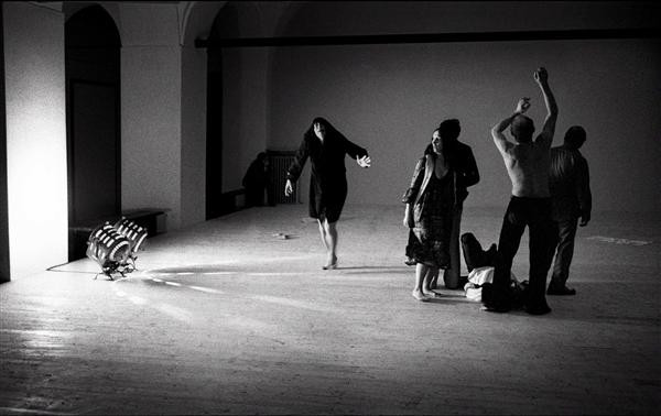 Репетиция постановки «Apocalypsis cum Figuris» в&nbsp;Милане, 1979&nbsp;год