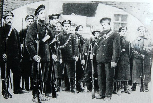 Кронштадт и Питер в 1917 году. Воспоминания Федора Раскольникова