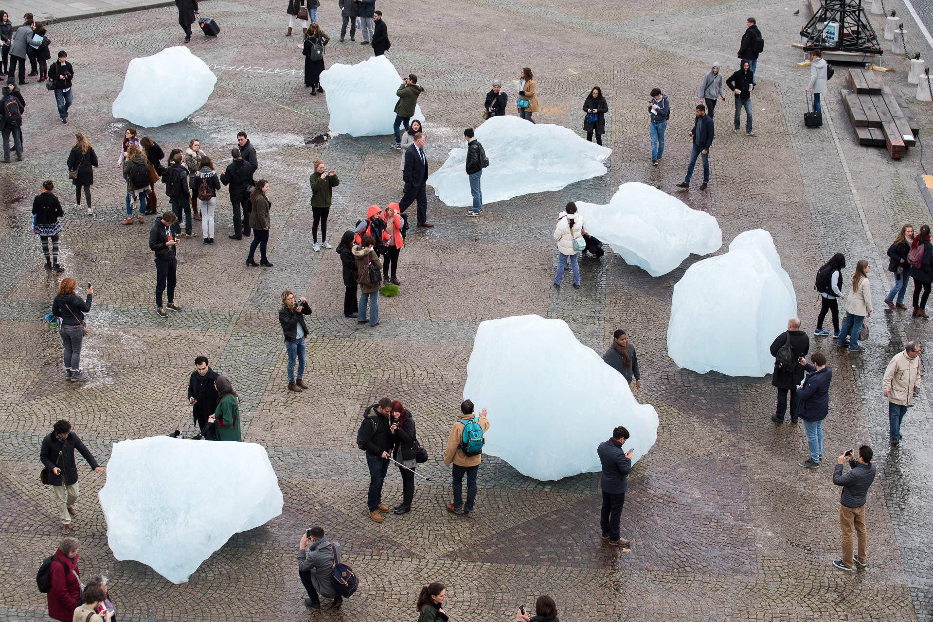 Ice Watch, 2015. Olafur Eliasson and Minik Rosing, Place du Panthéon, Paris. Photo by Martin Argyroglo, © Olafur Eliasson.