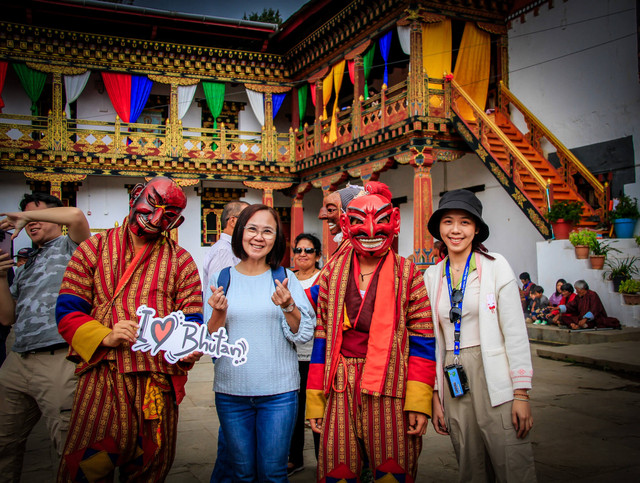 ***Bhutan Local Tour Operators: A Guide to Choosing the Right Travel Partner
