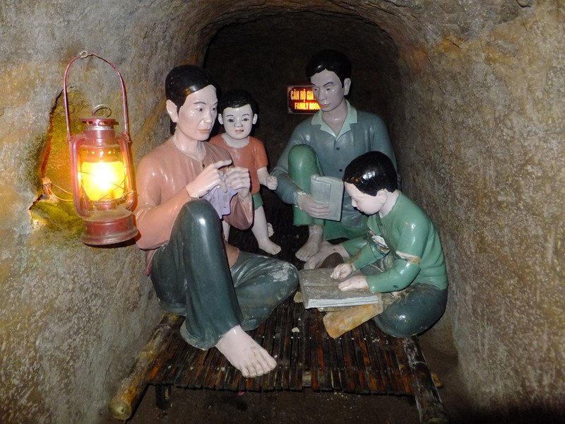 Туристический аттракцион&nbsp;— подземные тоннели Винь Мок