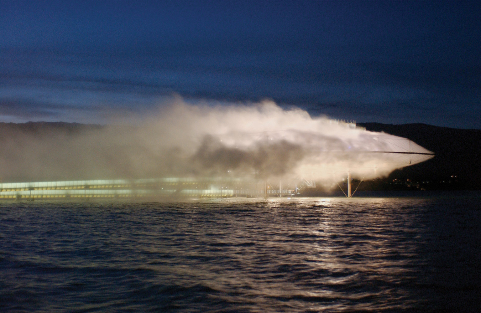 Diller Scofidio + Renfro. Blur Building. Pavilion at Swiss Expo, Yverdon-Les-Bains, 2002