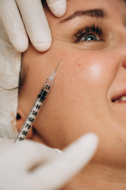 Best Botox Treatment in Janakpuri for Smooth Skin In Myraluxxe.com