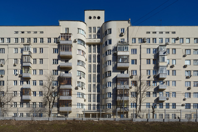 Поиски авангарда в Басманном тупике, 10/12