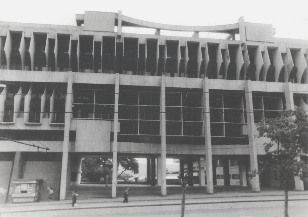 SCIENTIFIC-TECHNICAL LIBRARY NAMED AFTER GIVI MIKELADZE Architect: Gari Bichiashvili, 1986 Drawing and plans from the National Scientific Library of Georgia Photos from Gari Bichiashvili’s private archive