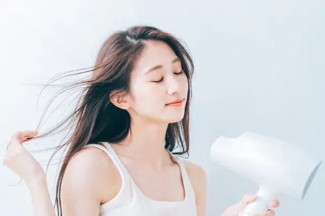 GiFreels.com: A Curated Feed of Explicit Animated Loops