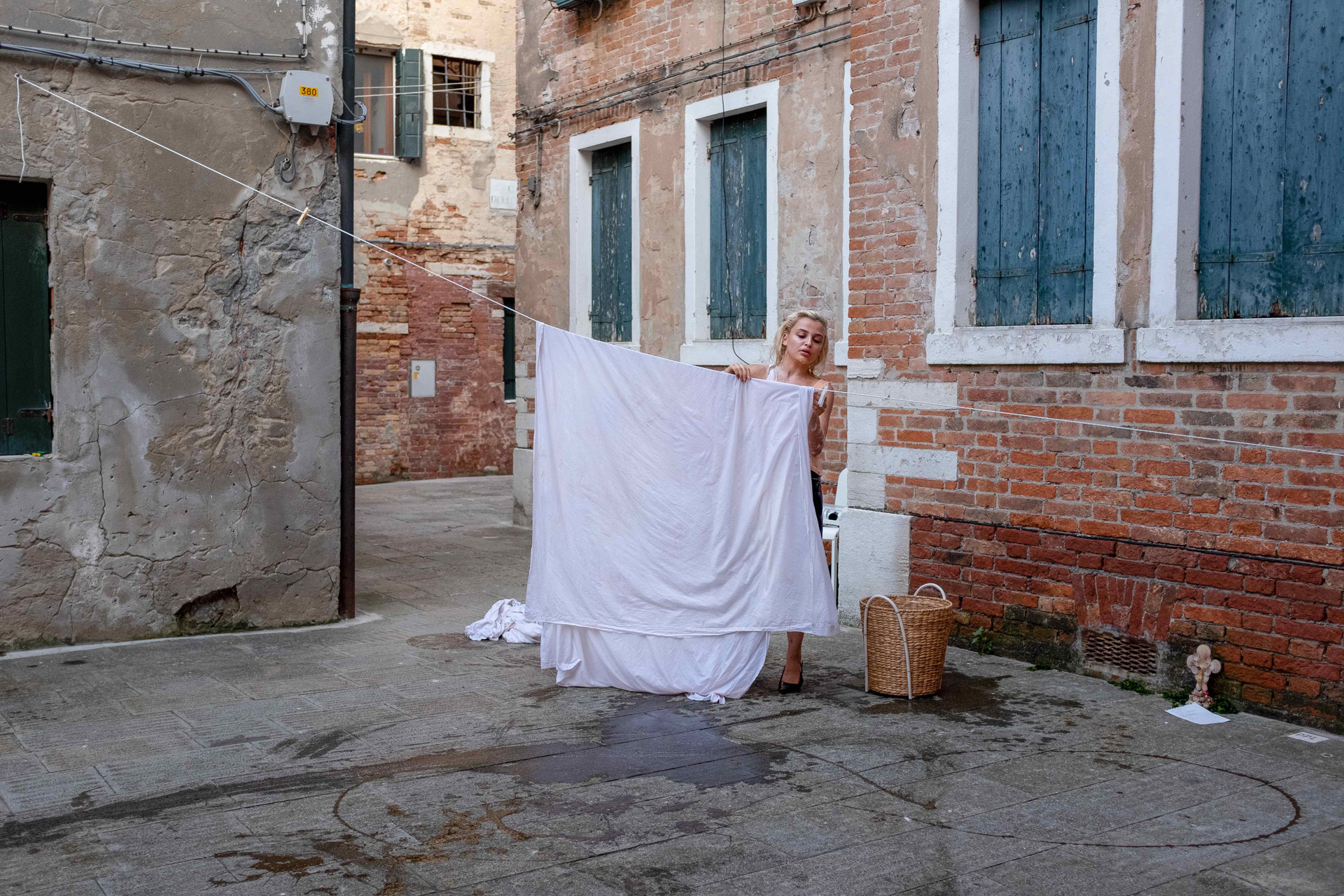 Rima Zamzam, Clean Shits, documentation of performance (approximately 40 minutes), 01st of August 2019, Venice