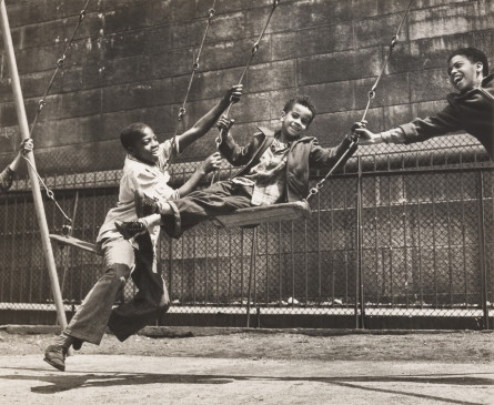 Walter Rosenblum, Three Boys on Swings, Pitt Street, New York, c.&nbsp;1938 © The Jewish Museum, New York.