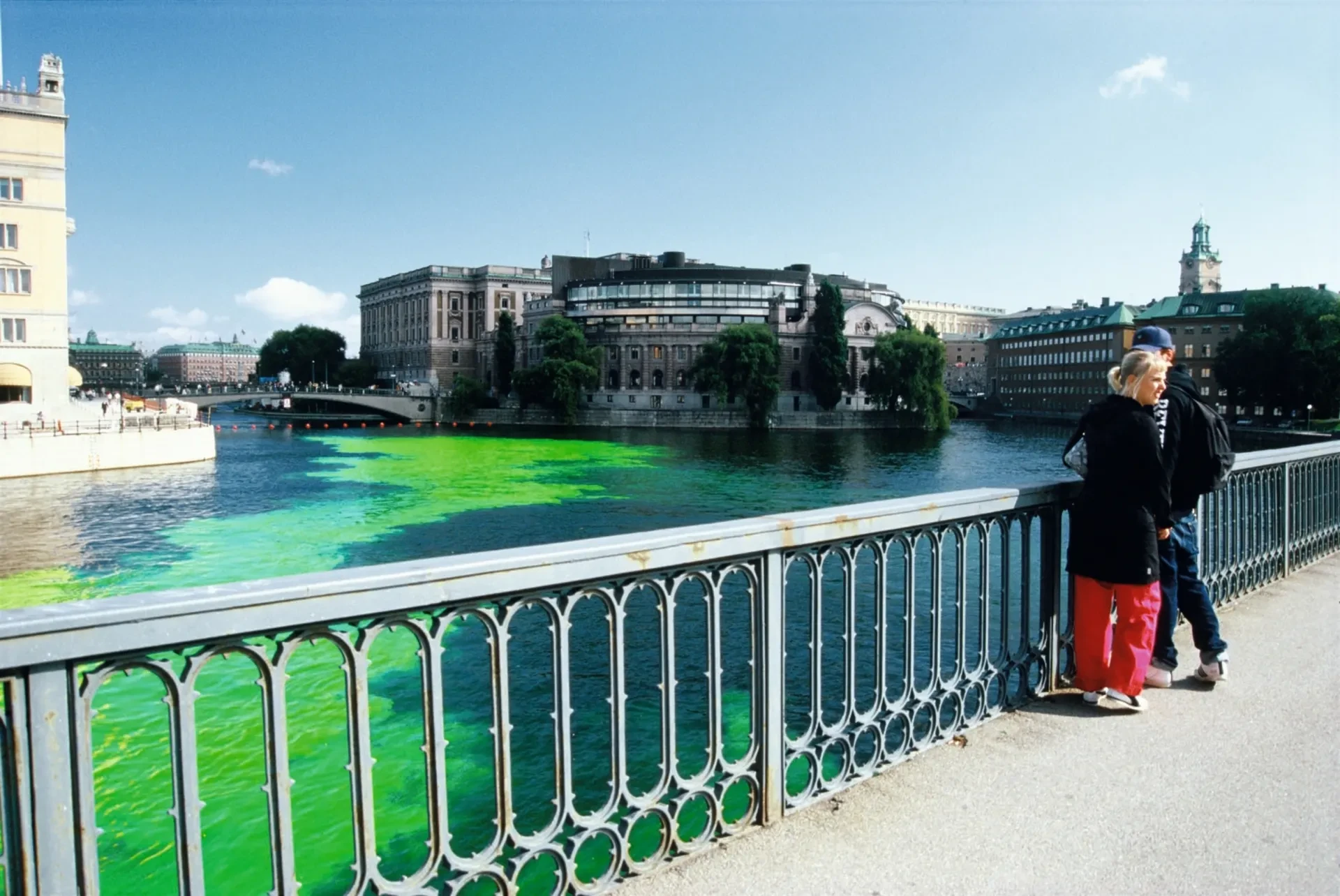 Green river, 1998 Stockholm, 2000 — 1998 Photo: Olafur Eliasson