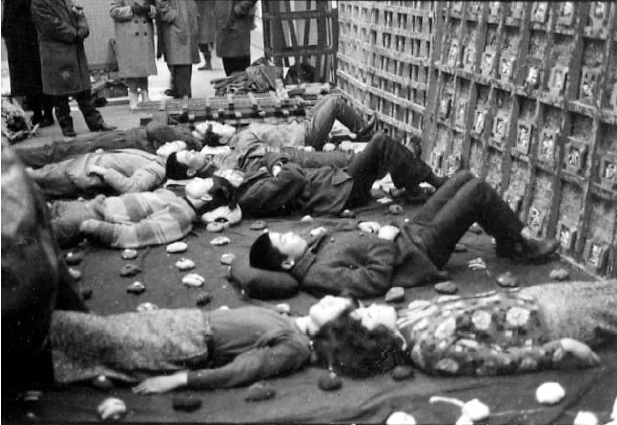 Группа Zero Jigen, «Ритуал спящего тела», 1963&nbsp;год. Фото: Като Йосихиро. 